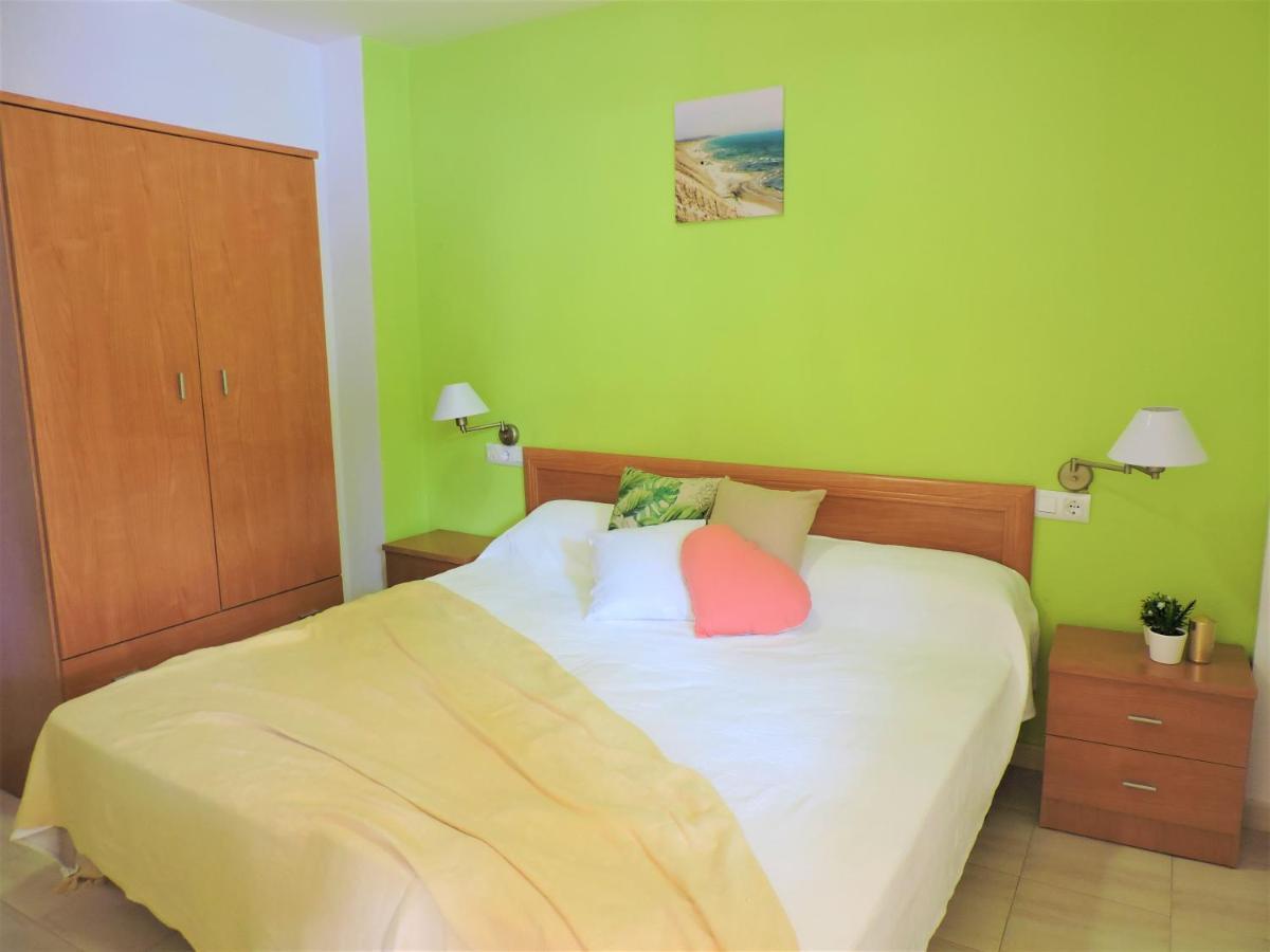 Apartamentos Inma Mayor En Primera Linea De Playa, Con Parking Y Piscina Los Canos De Meca Exterior foto