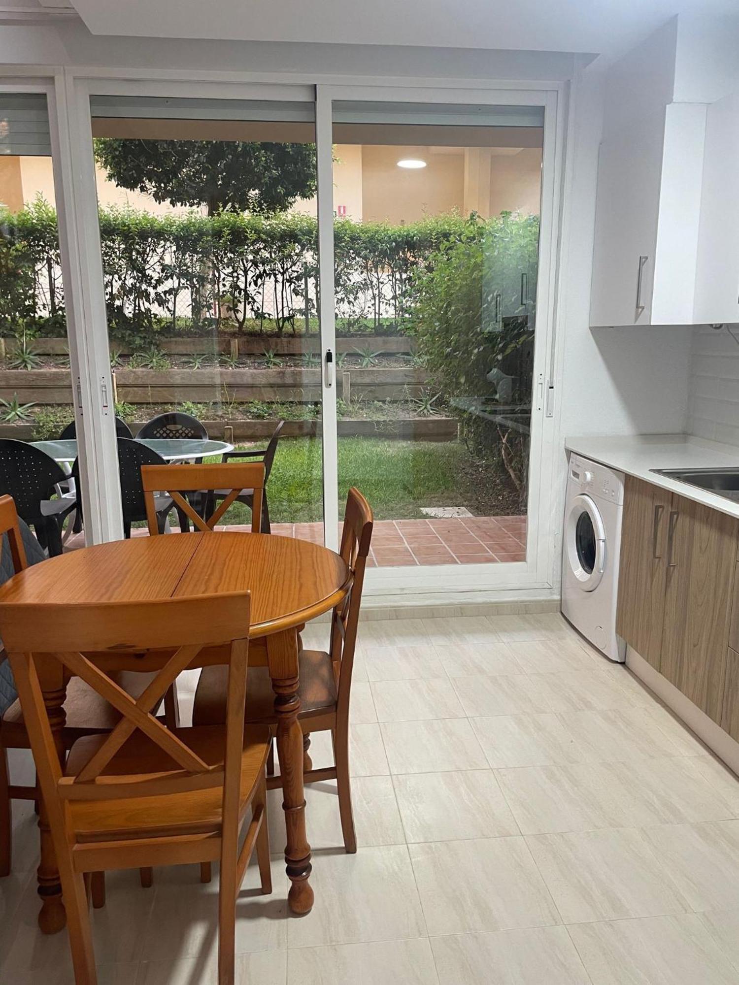 Apartamentos Inma Mayor En Primera Linea De Playa, Con Parking Y Piscina Los Canos De Meca Exterior foto